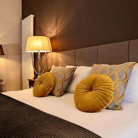 The Enniskillen Hotel And Motel Екстер'єр фото