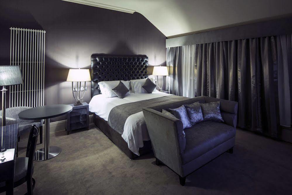 The Enniskillen Hotel And Motel Екстер'єр фото